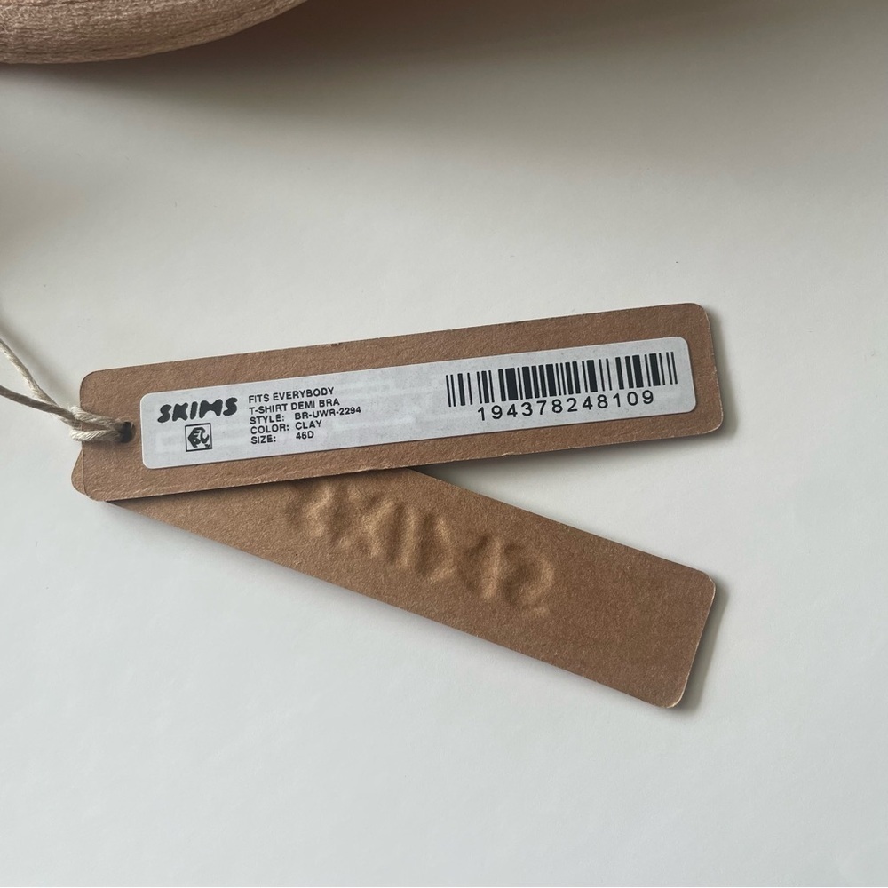 NWT SKIMS Fits Everybody T-Shirt Demi Bra Women’s 46D Clay Underwire Adjustable - Picture 8 of 8